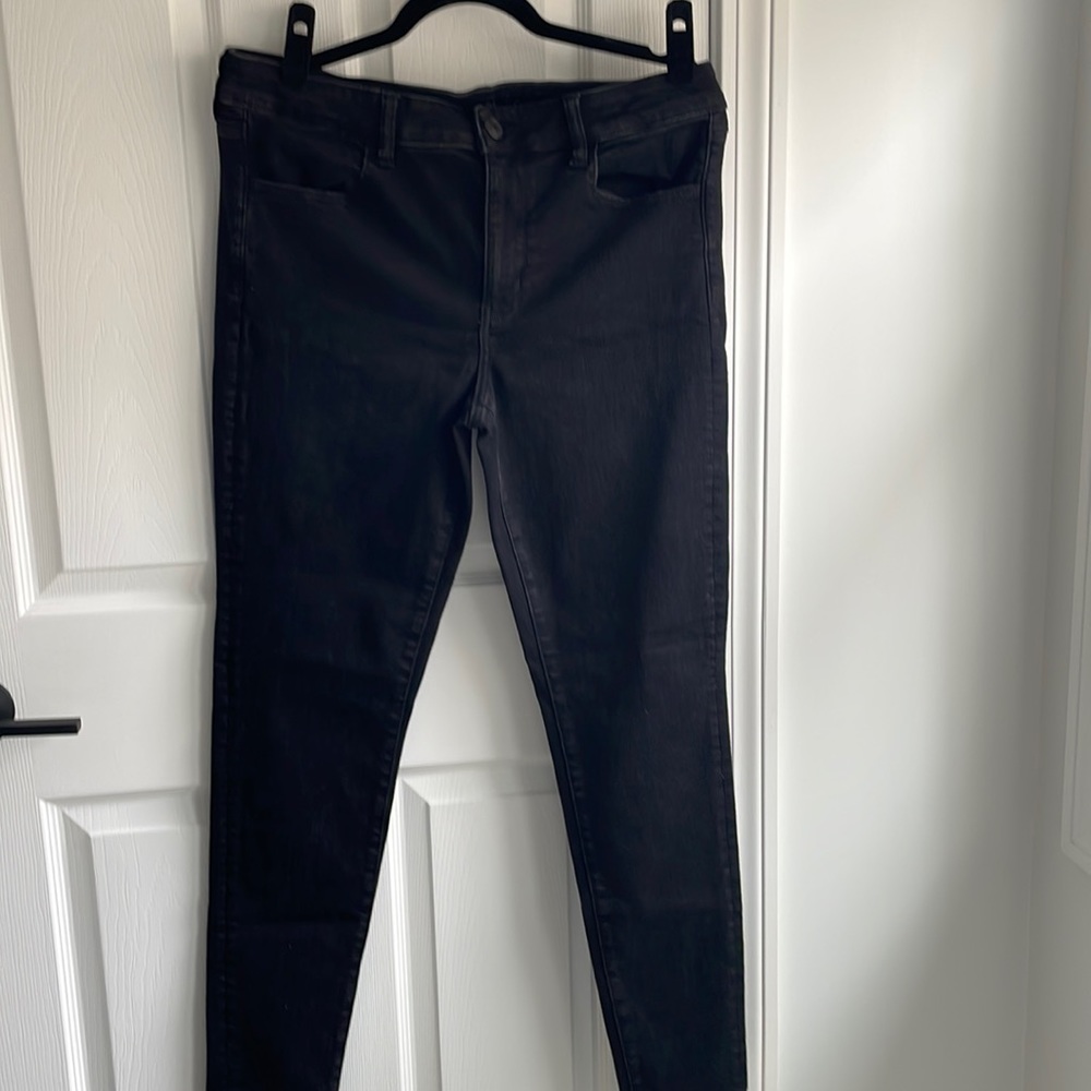 Black American Eagle jeans